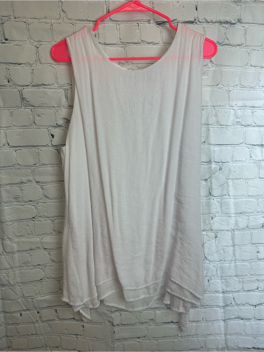Fever White Sleeveless Flowy Tunic Tank